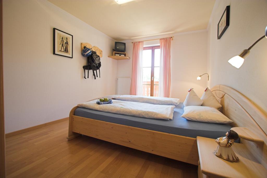 Apartments Dilln Guetl Tires Δωμάτιο φωτογραφία