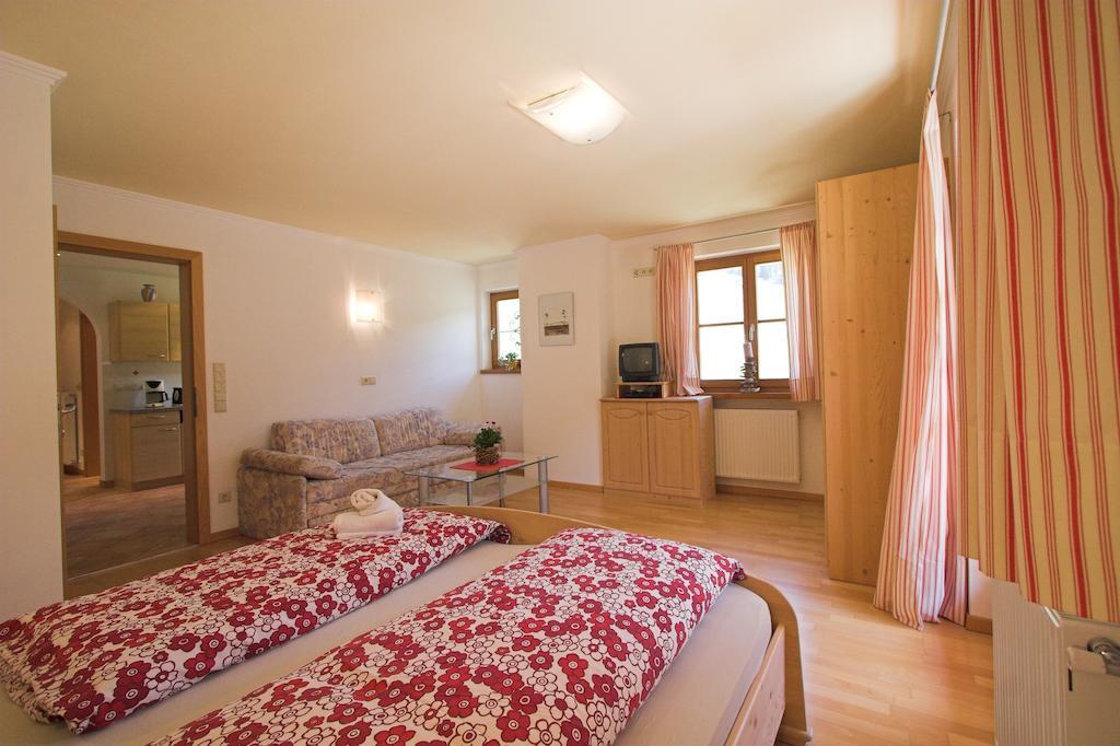 Apartments Dilln Guetl Tires Δωμάτιο φωτογραφία