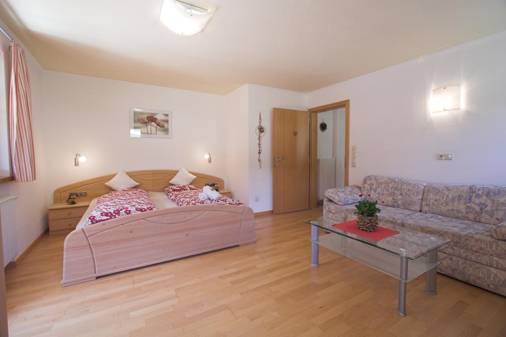 Apartments Dilln Guetl Tires Δωμάτιο φωτογραφία